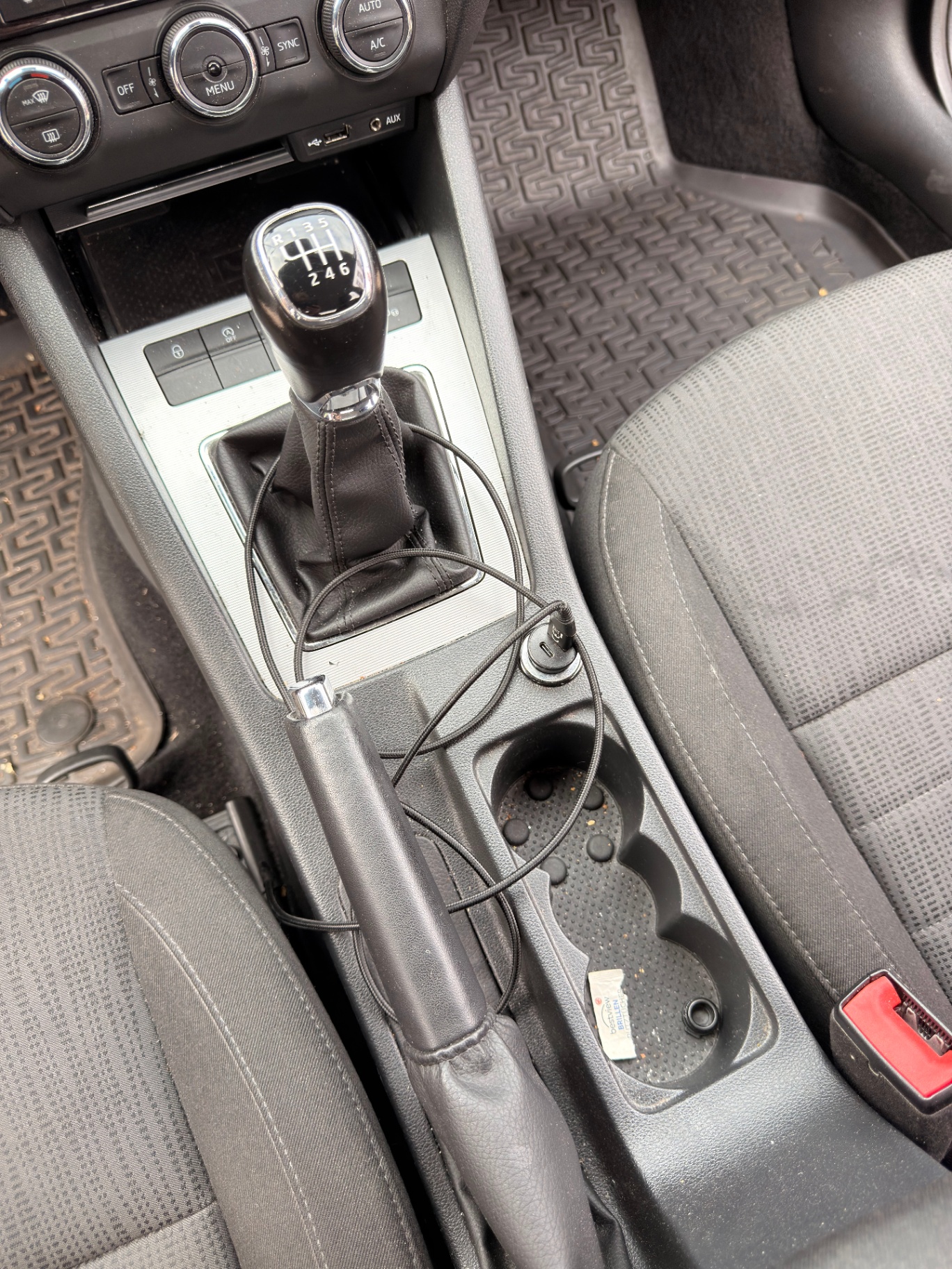 Middenconsole detail — echte klant - voor